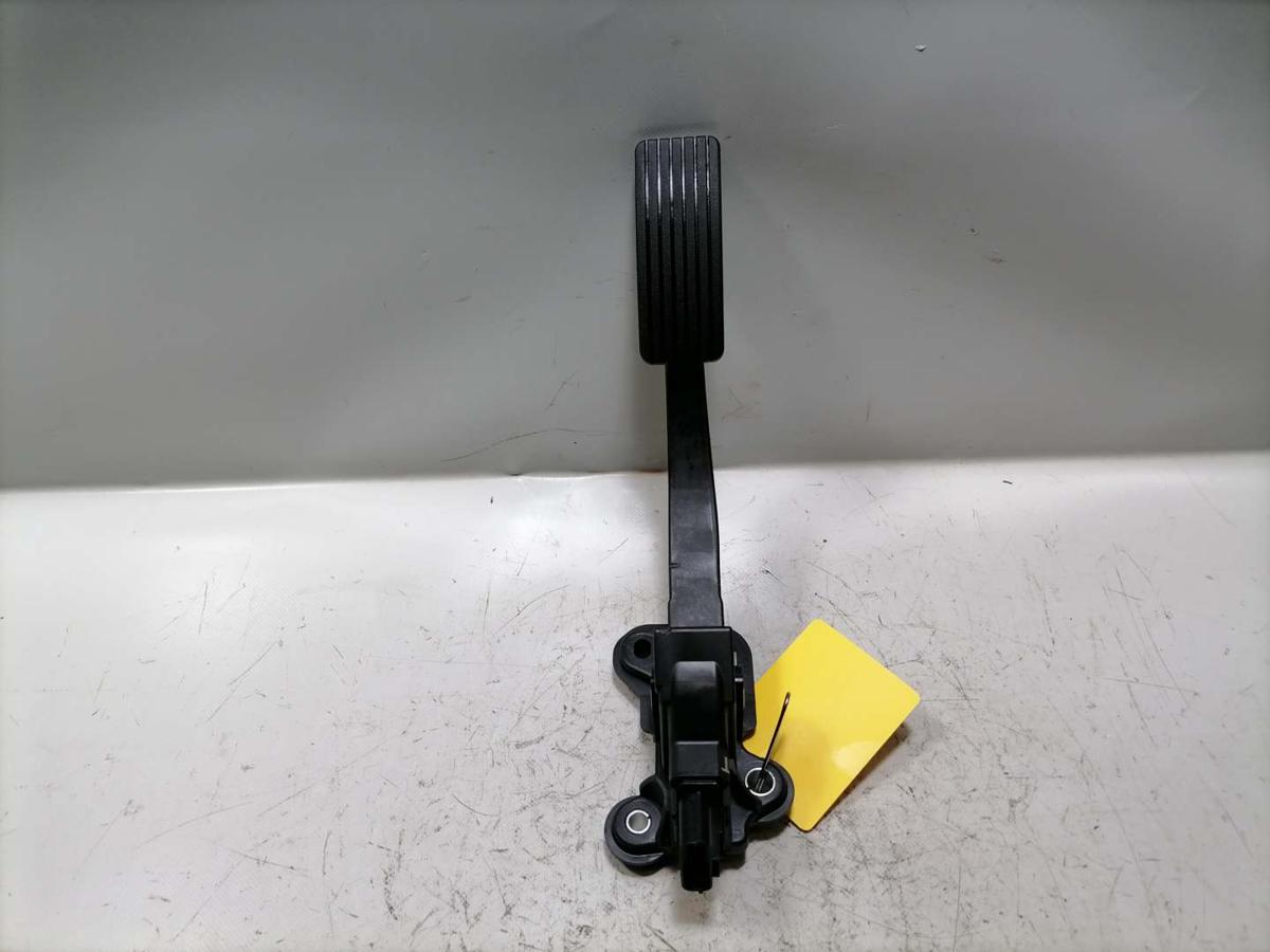 Mitsubishi Eclipse Cross GL3W original Gaspedal elektrisch 2.4 72kw Bj.2023